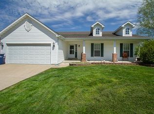 121 Fawn Ridge Dr, Troy, MO 63379