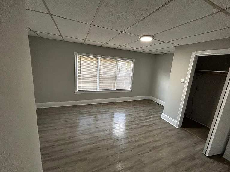1616 Ferry St #2 — Photo 5