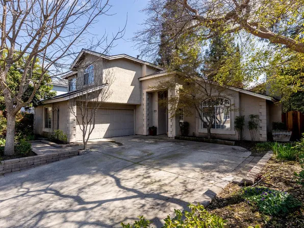 10702 N Seal Cv, Fresno, CA 93730