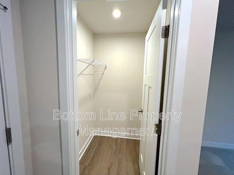 9416 Mallard Mills Dr — Photo 29