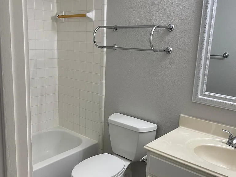 1384 Havelock Dr — Photo 14