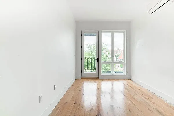 Rented by Rennit Inc. | media 14