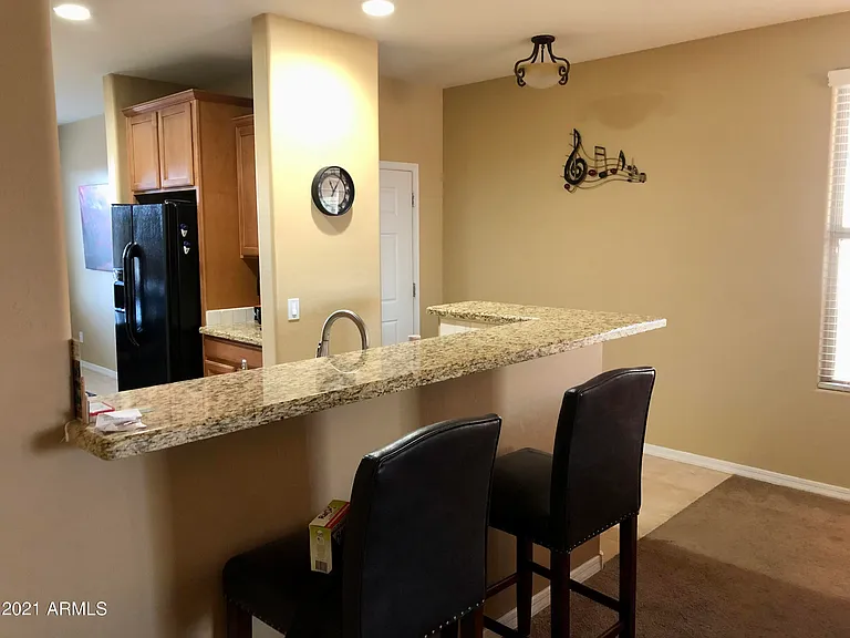 6566 W Mockingbird Ct — Photo 4