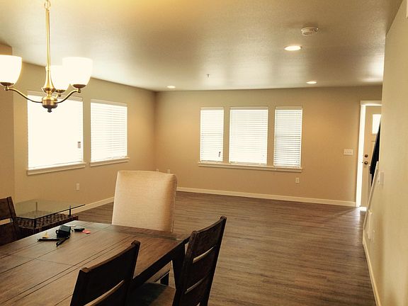 3rd image of 538 Greenwood Dr SW Unit 103