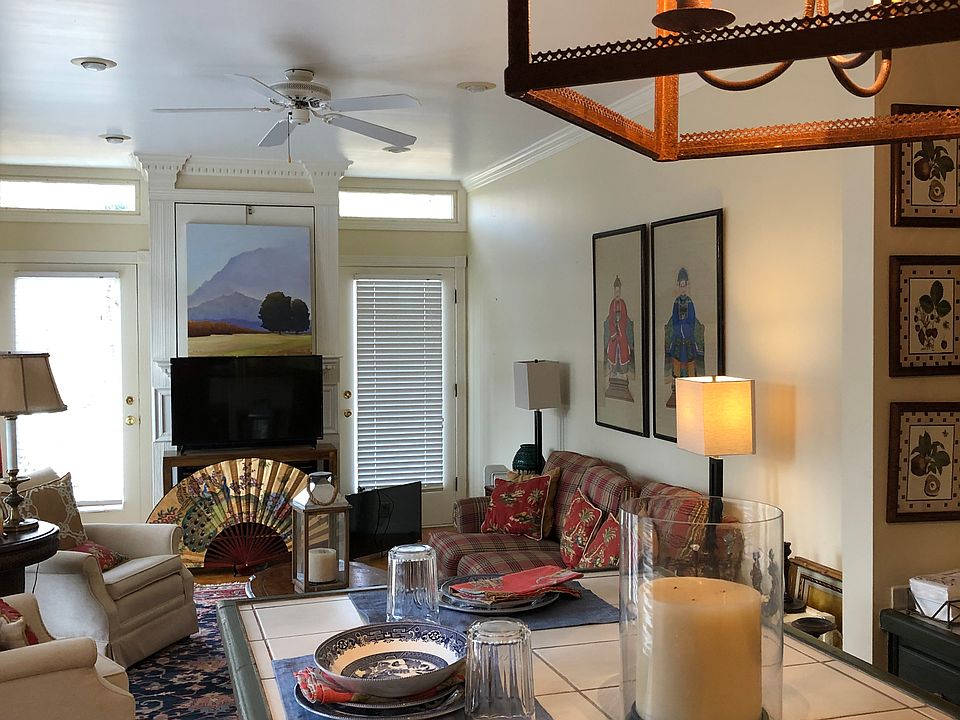 Kitchen island dining 