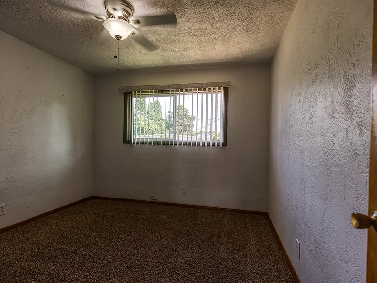 1180 Fairmount Ave S — Photo 20