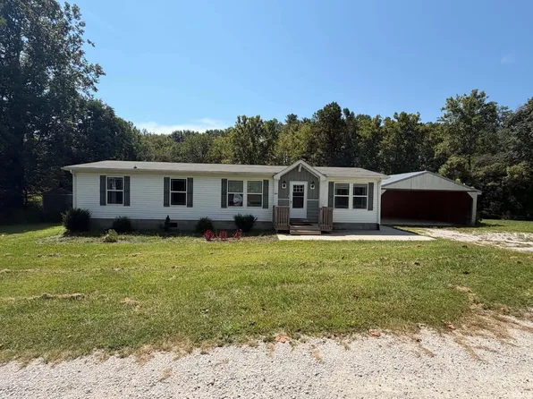 957 S Ridgecrest Ln, Paoli, IN 47454