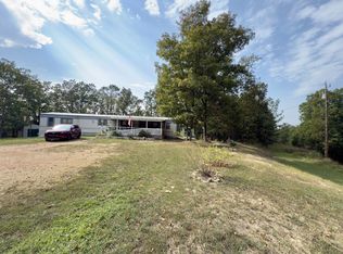 3794 Sulphur Creek Rd, Pleasantville, TN 37033