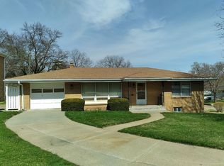 4652 Spring St, Omaha, NE 68106