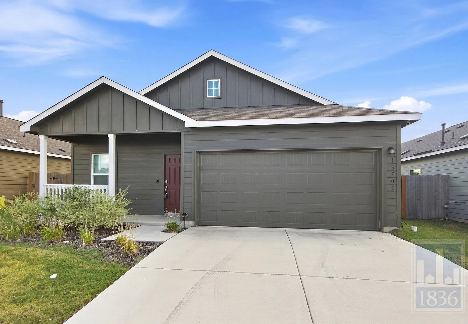 3 bed, 2.0 bath, 1041 sqft, $1,800 — Photo 1
