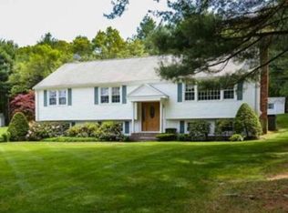 10 Countryside Rd, Natick, MA 01760