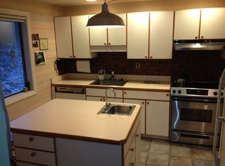 17 Hazelwood Dr, Hudson, NH 03051