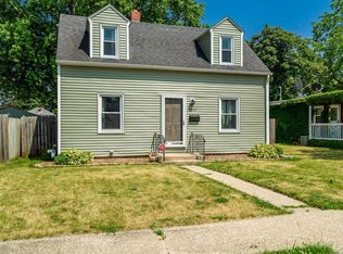 4921 Arlington St, Loves Park, IL