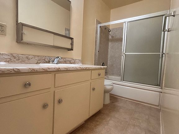 5th image of 10803 Otsego St APT 8