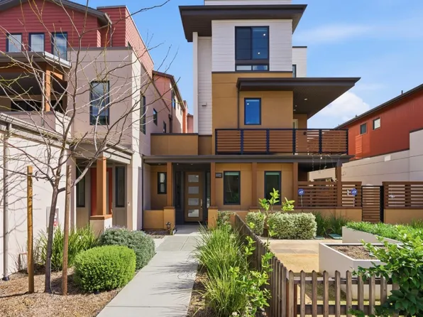 15206 Watkins Dr, Los Gatos, CA 95032