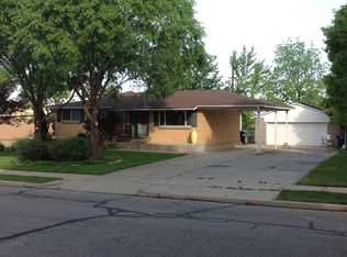 2244 Sorrento Dr, Woods Cross, UT 84087