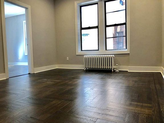 4th image of 2157 Ocean Ave APT 3A