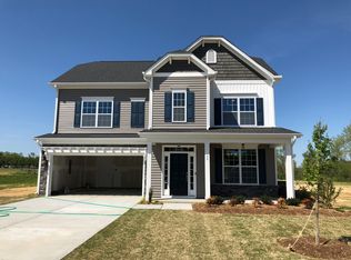 77 Southern Acres Dr, Fuquay Varina, NC 27526