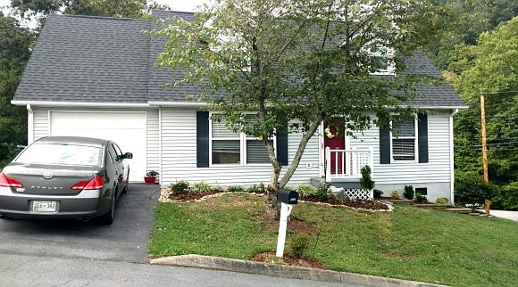 1st image of 202 Copper Hill Dr