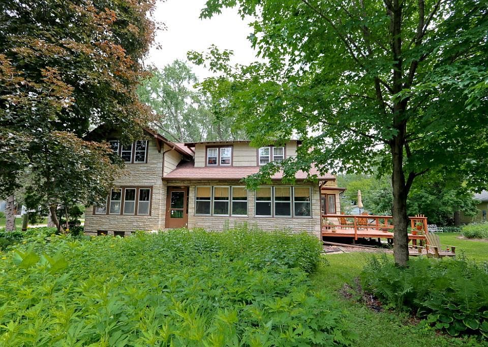 1st image of 1676 E Shore Dr