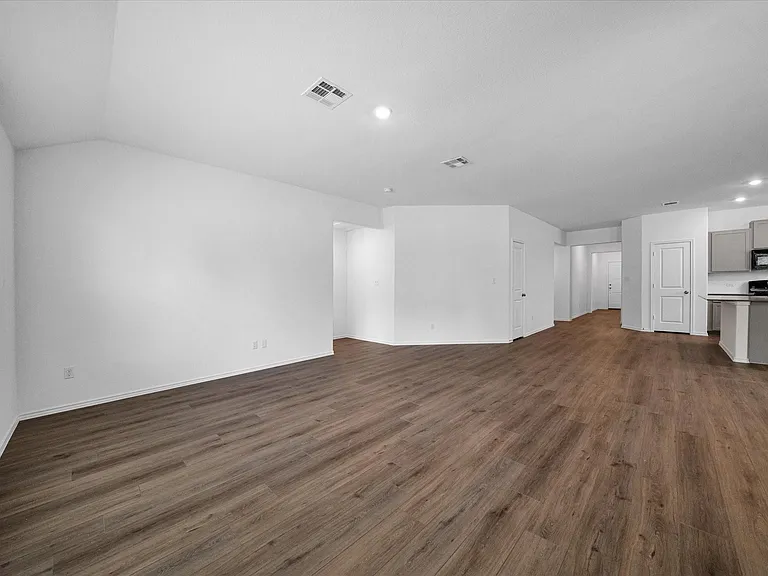 145 Crawford — Photo 14