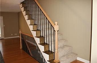 3rd image of 9553 Perry Ln