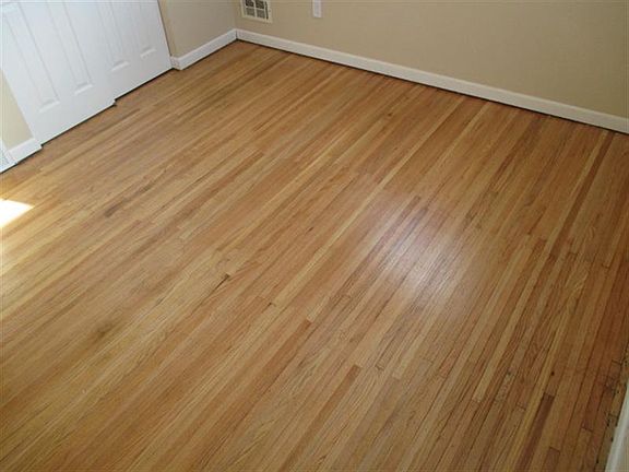 4th image of 36 Charlene Dr
