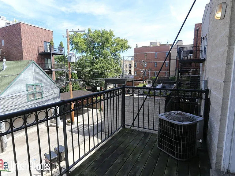 824 W Buckingham Pl #1 — Photo 19