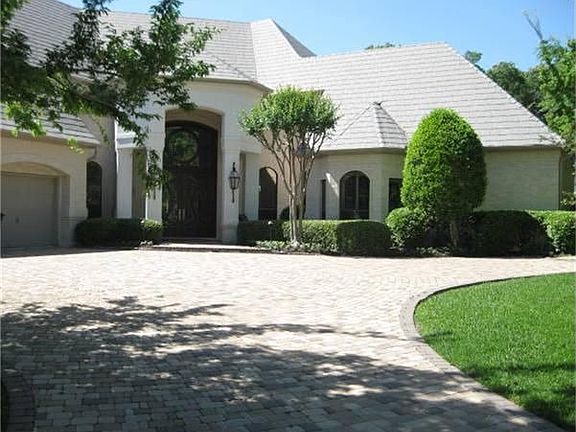 4th image of 2819 Acorn Wood Way