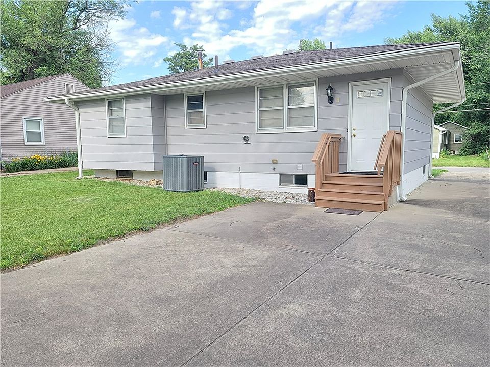 2nd image of 4022 4th St