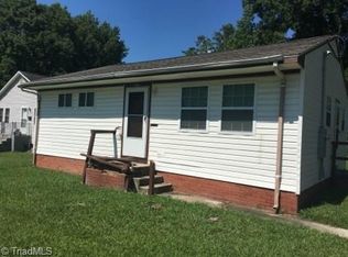 1404 Willow Rd, Greensboro, NC 27401