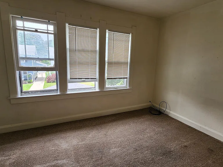 Large master with freshly steamed carpets