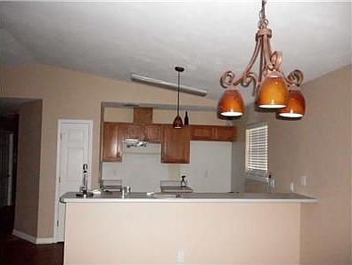 4th image of 4408 Westover Dr