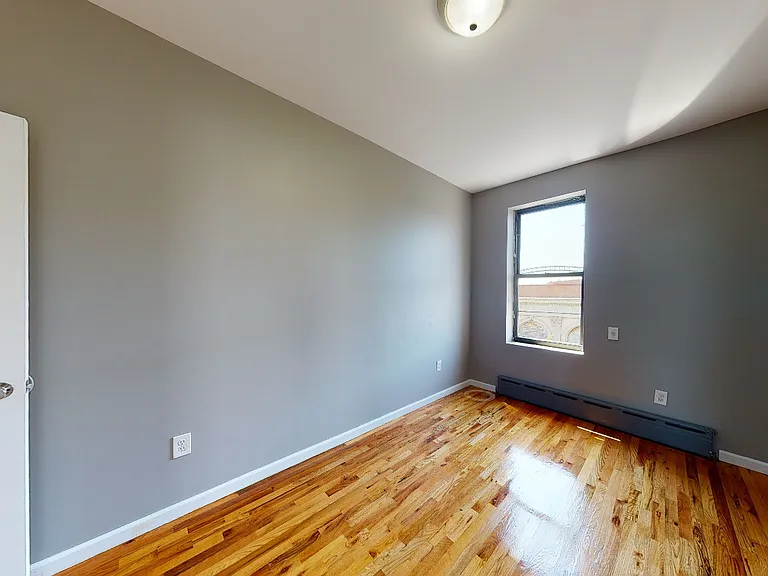 25 Port Richmond Ave #2 — Photo 7
