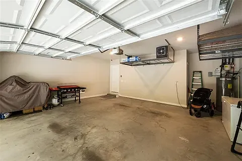 819 Ash St — Photo 21