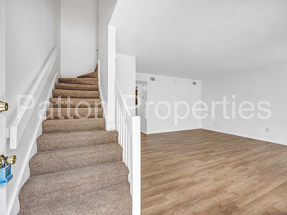 4th image of 1614 Willowby St APT A