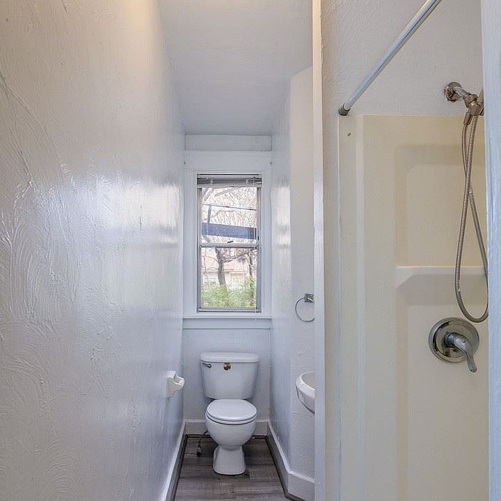 1st image of 3212 Bach Ave #2