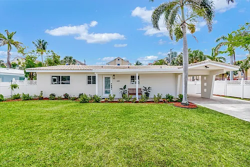 620 Las Palmas Park Photo 1