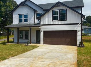 142 Brookwood Ave, Commerce, GA 30529