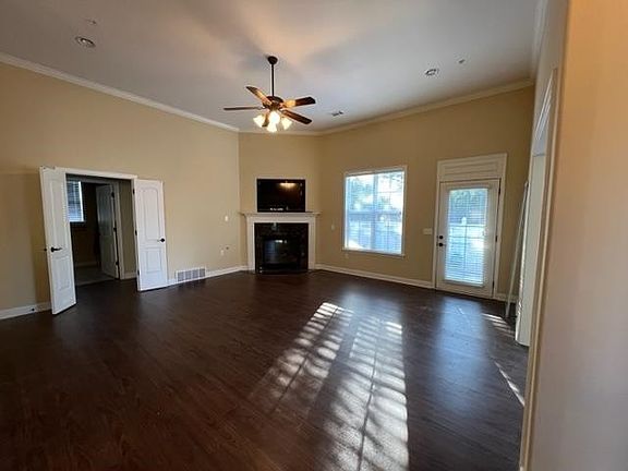 5th image of 206 Seabiscuit Dr #45