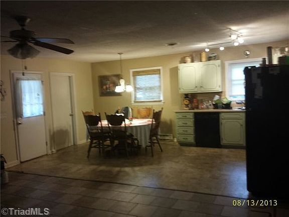 4th image of 1160 Crescent Ct
