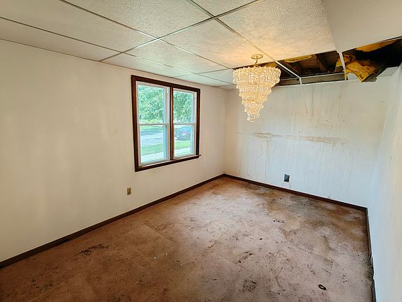 5th image of 1709 Roosevelt St