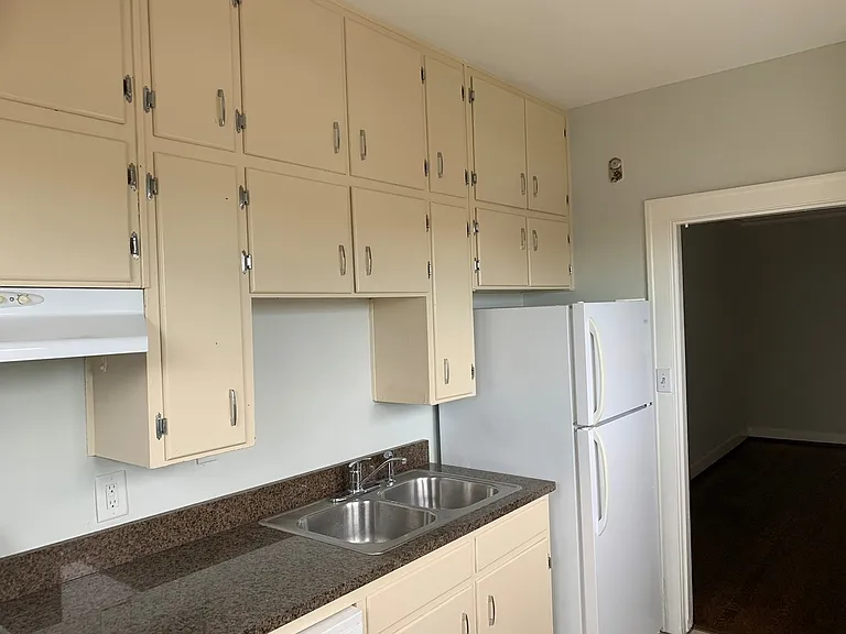 3220 Pawnee Ave — Photo 10