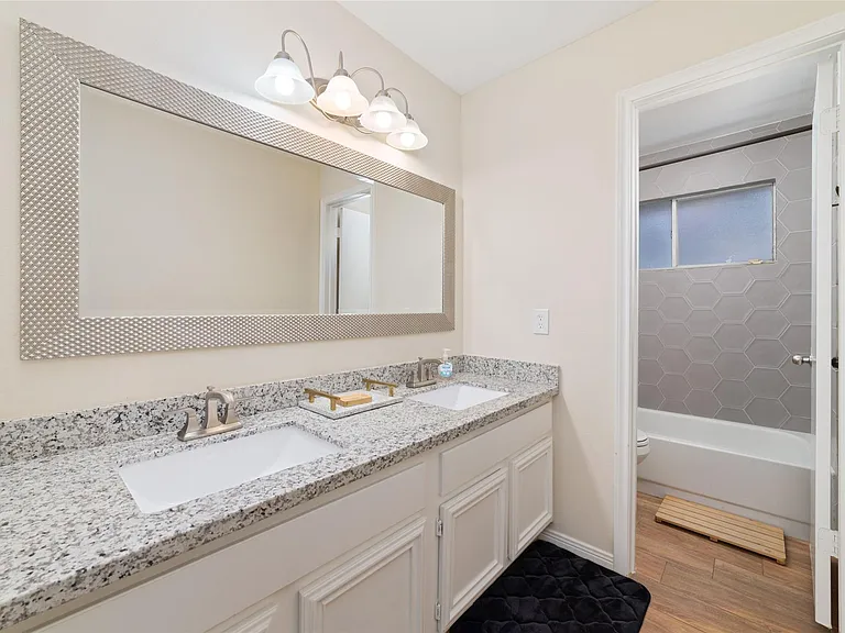 36 N Rain Forest Ct — Photo 21