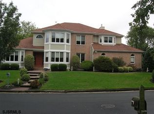 512 Cedarbrook Ln, Linwood, NJ 08221