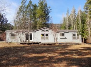 71 Riverview Dr, Cusick, WA 99119