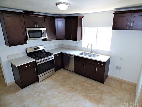 2nd image of 6110 Woodward Ave