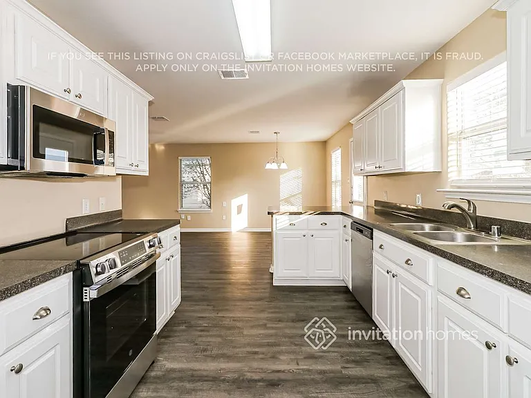 4606 Canadian River Ct — Photo 8