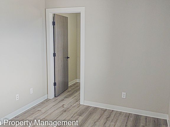 5th image of 4210 Christian Dr #104