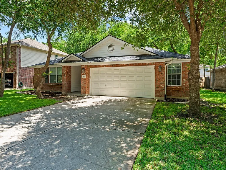 309 Creek Ridge Ln — Photo 3